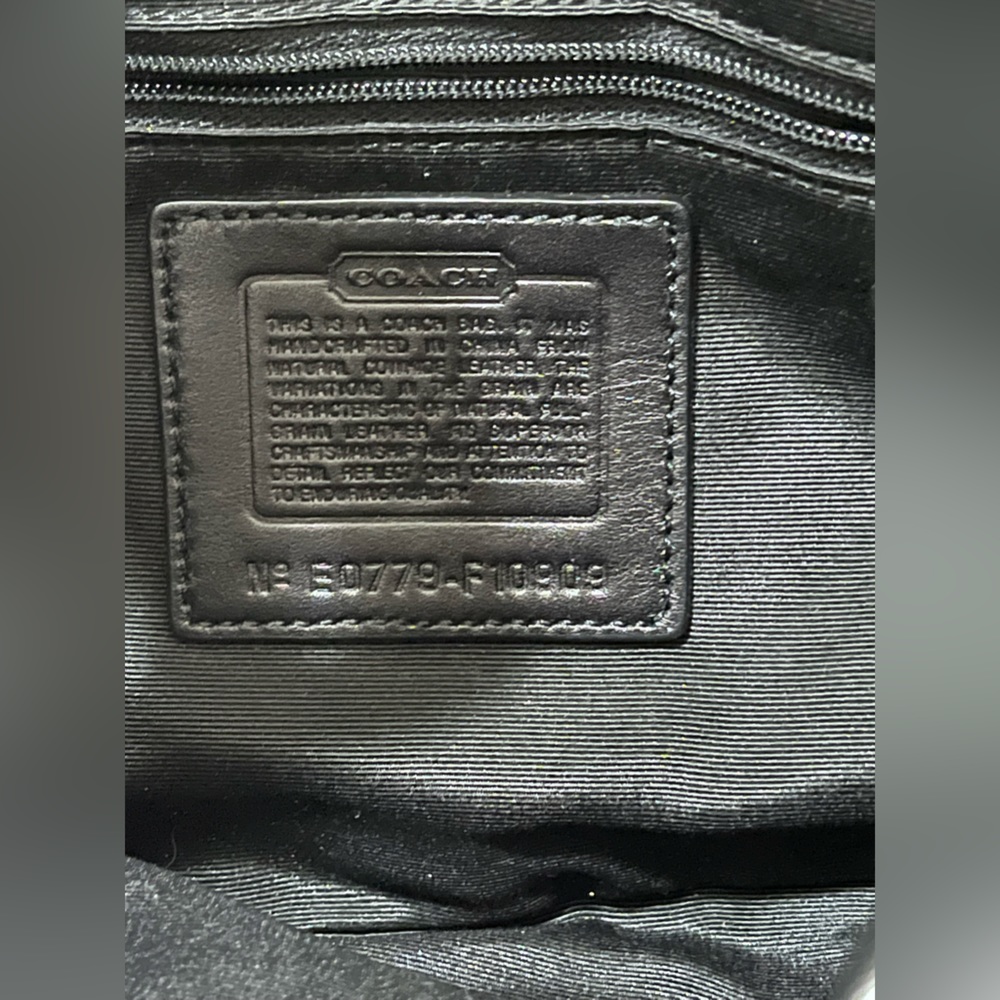 Vintage Coach Black Soho Hobo Handbag - Picture 12 of 16
